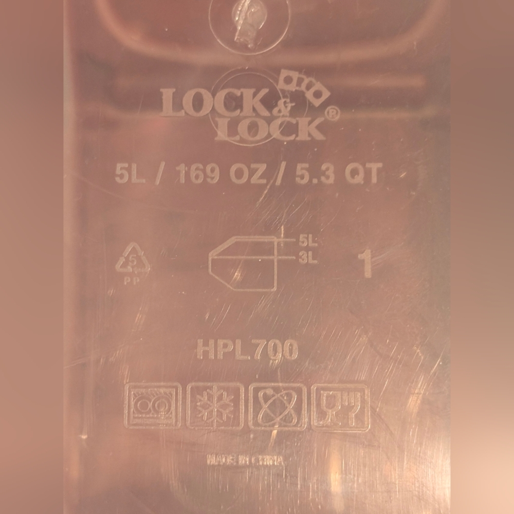 Lock And Lock Bundle Of 2 Storage Containers - Picture 7 of 15